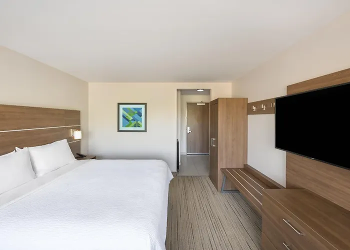 Express & - - East Mesa By Ihg