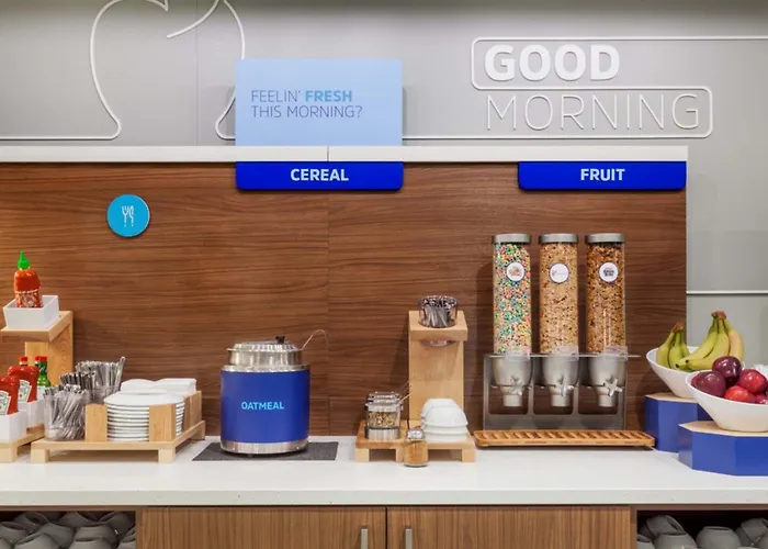 Express & - - East Mesa By Ihg Hotel