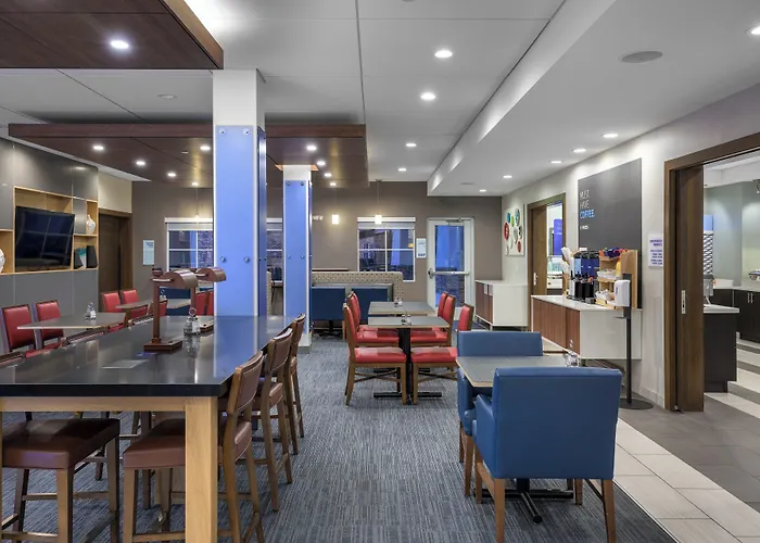 Hotel Express & - - East Mesa By Ihg 3*