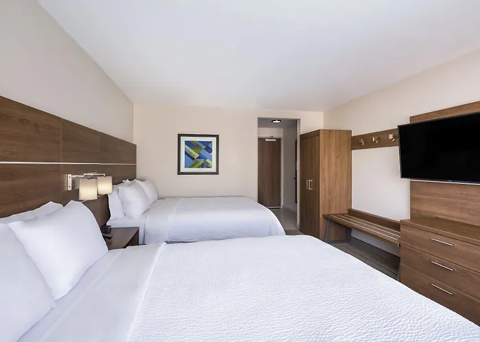 Hotel Express & - - East Mesa By Ihg 3*